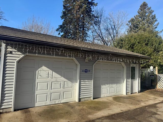 111 Lyndall Avenue, Paynesville, MN 56362