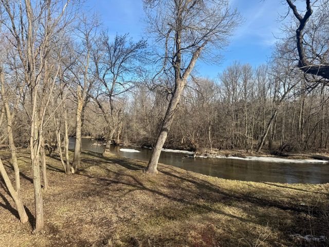 111 Lyndall Avenue, Paynesville, MN 56362