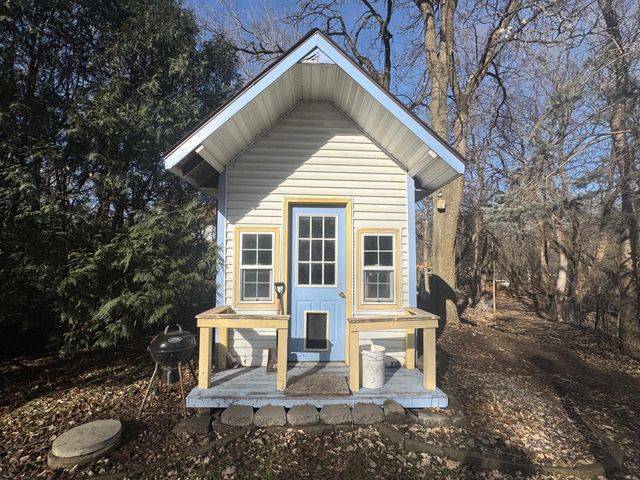 111 Lyndall Avenue, Paynesville, MN 56362