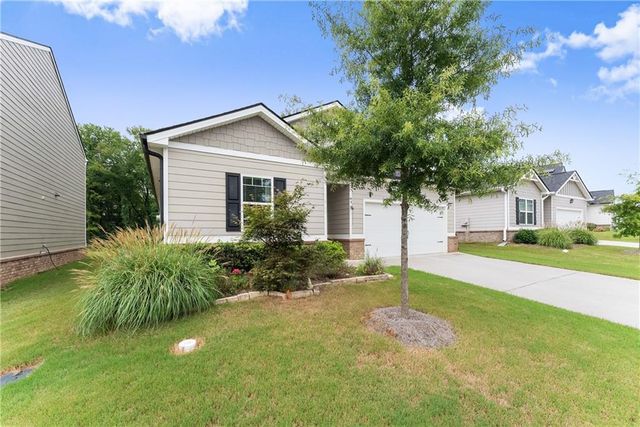 63 Conroe Court, Hoschton, GA 30548