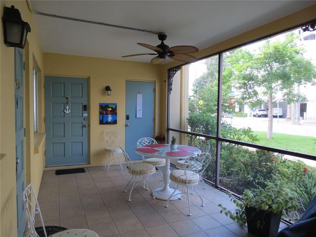 615 S PALM AVENUE 4, Sarasota, FL 34236