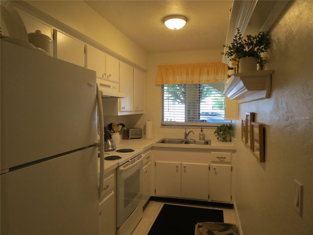 615 S PALM AVENUE 4, Sarasota, FL 34236