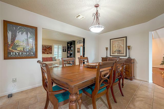 1935 S Cheyenne River Circle, Sugar Land, TX 77478