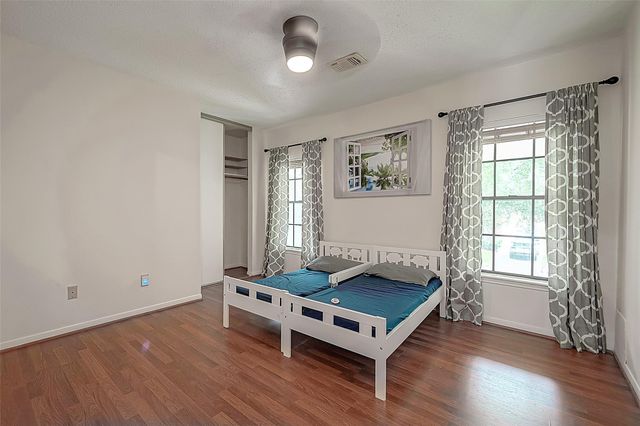 1935 S Cheyenne River Circle, Sugar Land, TX 77478