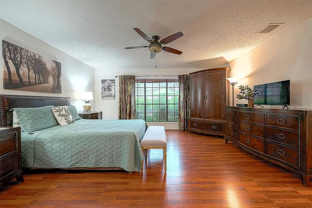 1935 S Cheyenne River Circle, Sugar Land, TX 77478