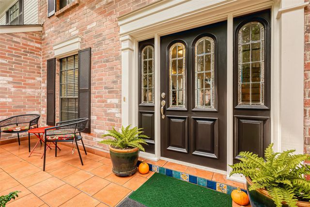 1935 S Cheyenne River Circle, Sugar Land, TX 77478