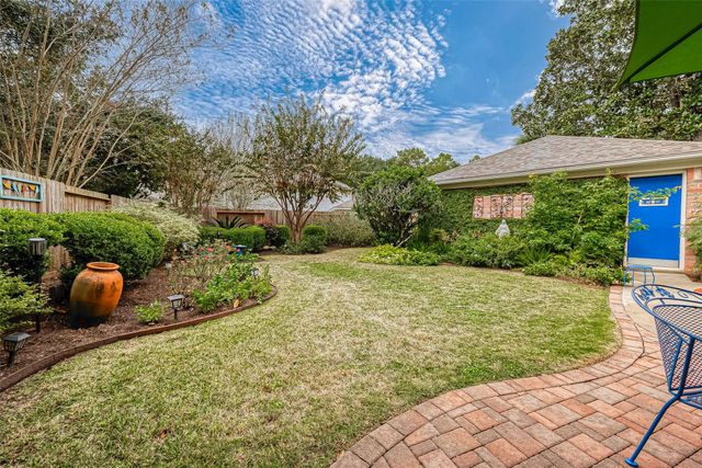 1935 S Cheyenne River Circle, Sugar Land, TX 77478