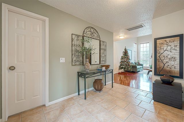 1935 S Cheyenne River Circle, Sugar Land, TX 77478