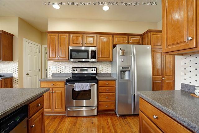 109 Yorktowne Place, South Charleston, WV 25309