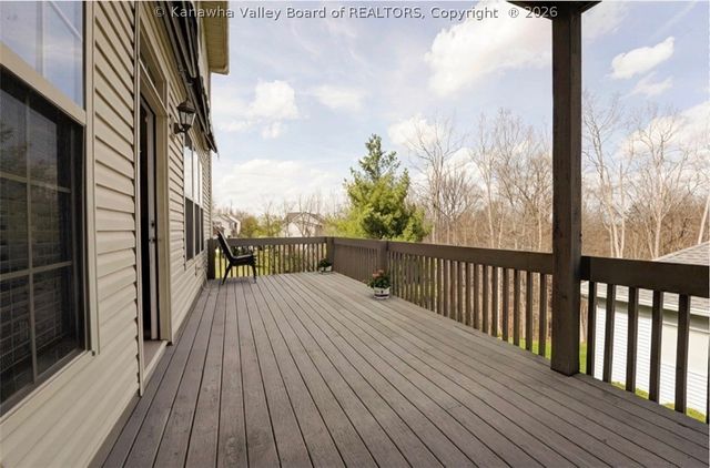 109 Yorktowne Place, South Charleston, WV 25309