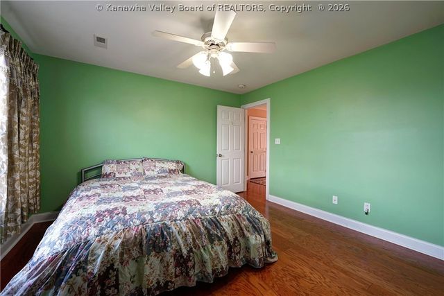 109 Yorktowne Place, South Charleston, WV 25309