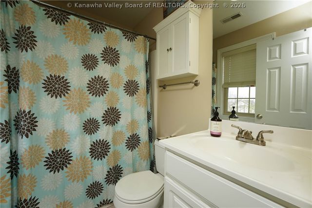 109 Yorktowne Place, South Charleston, WV 25309