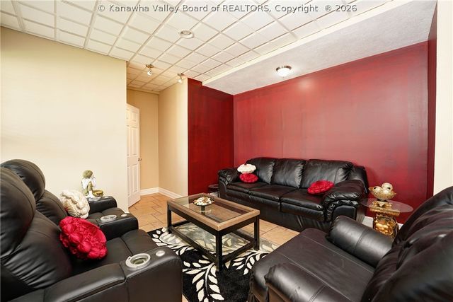 109 Yorktowne Place, South Charleston, WV 25309