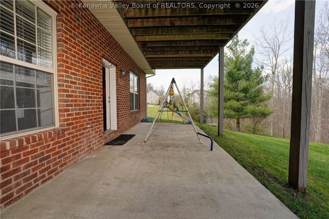 109 Yorktowne Place, South Charleston, WV 25309