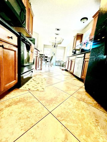 352 Harris Street, Mary Esther, FL 32569