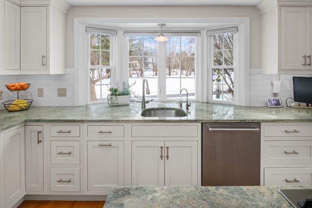 6 Meloon Road, Greenland, NH 03840