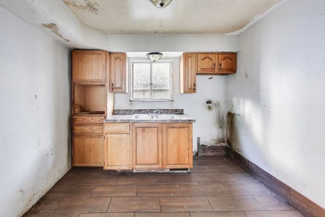 7335 S Morgan Street, Chicago, IL 60621