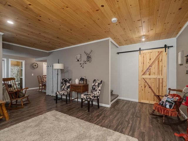 404 Grant Avenue SE, Hutchinson, MN 55350