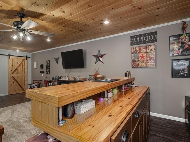 404 Grant Avenue SE, Hutchinson, MN 55350