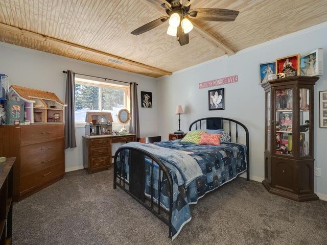 404 Grant Avenue SE, Hutchinson, MN 55350