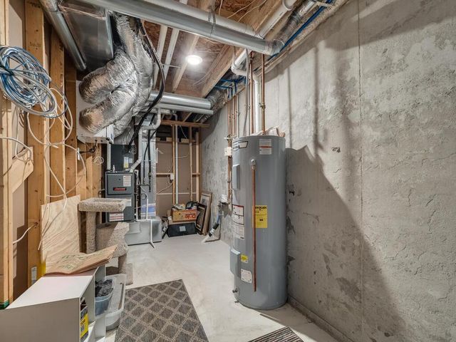 404 Grant Avenue SE, Hutchinson, MN 55350