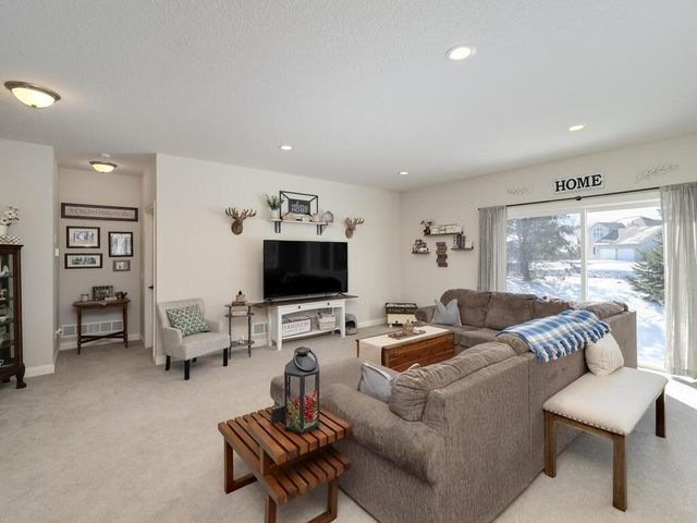 404 Grant Avenue SE, Hutchinson, MN 55350