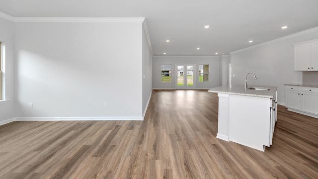 580 RIVERDALE DR, Oakland, TN 38060