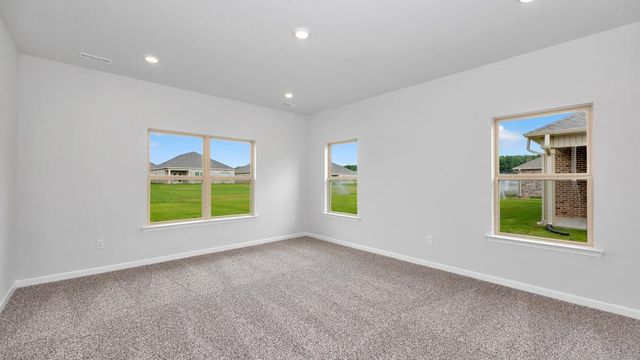 580 RIVERDALE DR, Oakland, TN 38060