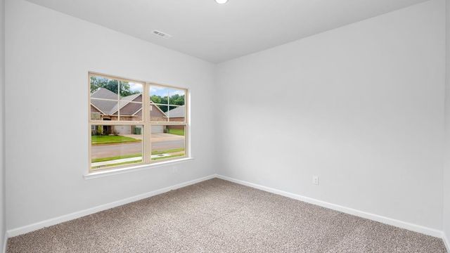580 RIVERDALE DR, Oakland, TN 38060