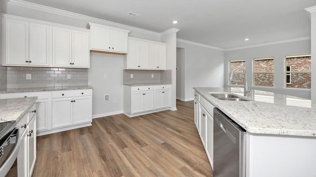 580 RIVERDALE DR, Oakland, TN 38060