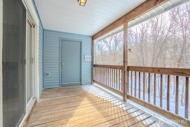 32 Tanglewood Court, South Brunswick, NJ 08852