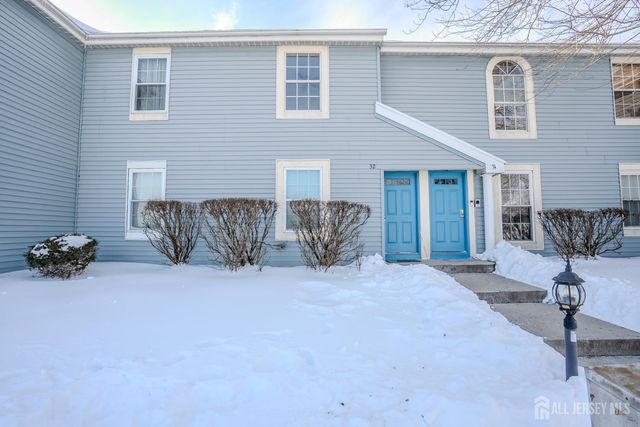 32 Tanglewood Court, South Brunswick, NJ 08852