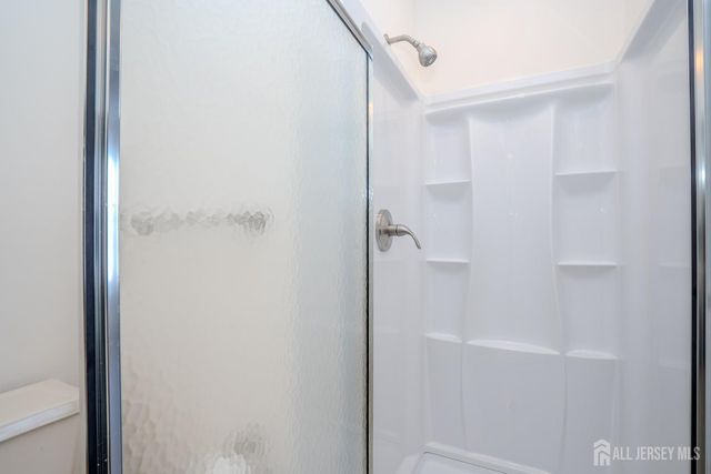 32 Tanglewood Court, South Brunswick, NJ 08852