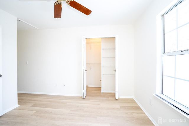 32 Tanglewood Court, South Brunswick, NJ 08852