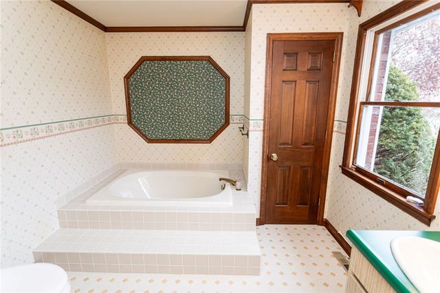 104 Industry Lane, Menallen Twp, PA 15401