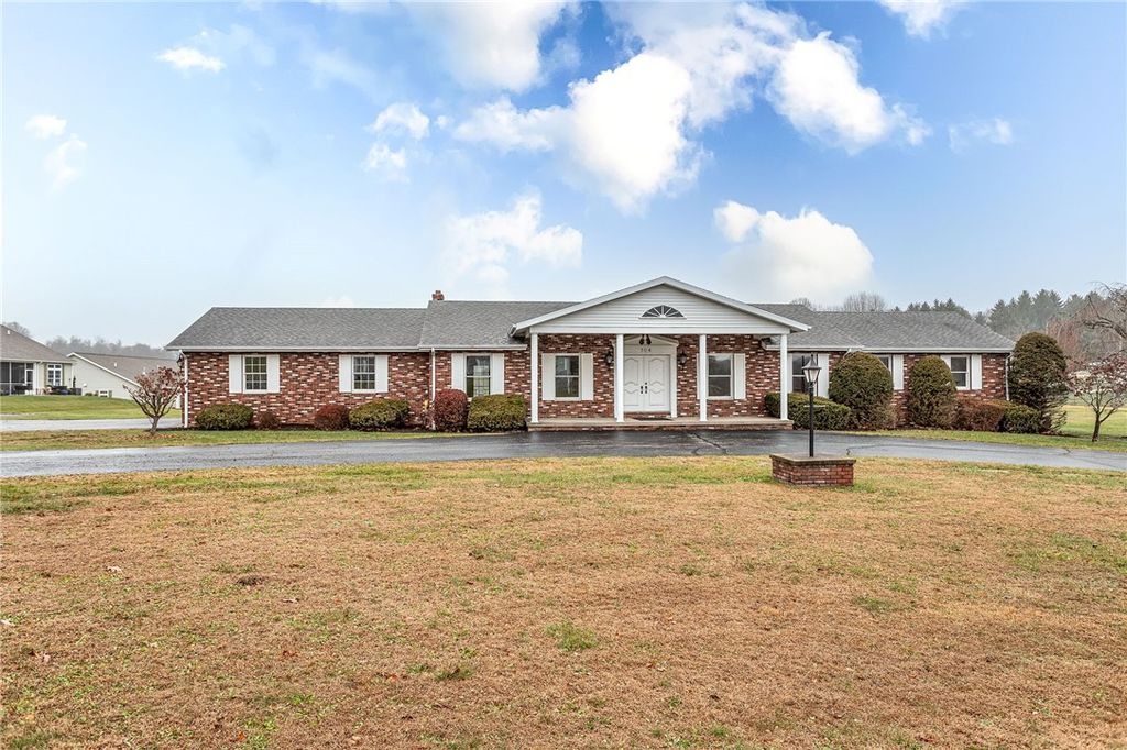 104 Industry Lane, Menallen Twp, PA 15401