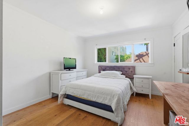 625 N Flores Street 104, West Hollywood, CA 90048