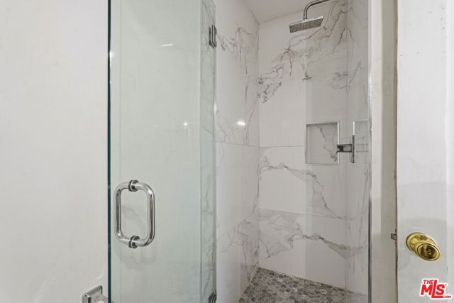 625 N Flores Street 104, West Hollywood, CA 90048