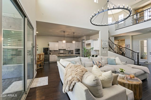 1612 W MOLLY Lane, Phoenix, AZ 85085