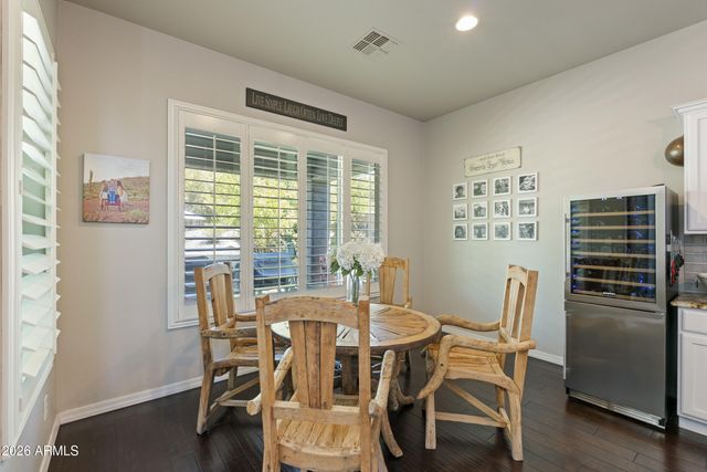 1612 W MOLLY Lane, Phoenix, AZ 85085