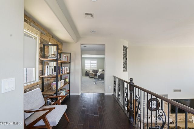 1612 W MOLLY Lane, Phoenix, AZ 85085