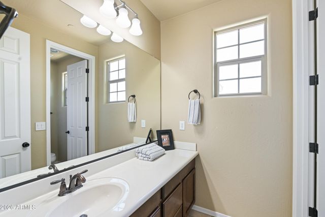 1612 W MOLLY Lane, Phoenix, AZ 85085
