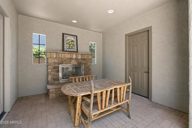 1612 W MOLLY Lane, Phoenix, AZ 85085