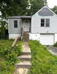 2419 Henral Court, St Louis, MO 63136