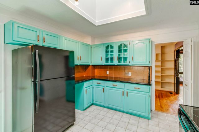121 Woodside Parkway, West Columbia, SC 29170