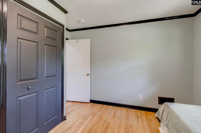 121 Woodside Parkway, West Columbia, SC 29170