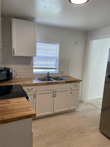 2211 SW 1ST STREET, Ocala, FL 34475