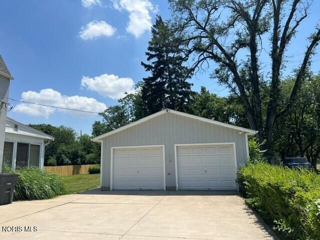 2024 Brookdale Road, Toledo, OH 43606