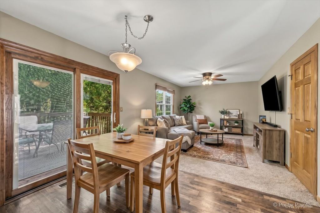 1253 Evergreen Drive, Carol Stream, IL 60188 — photo 3