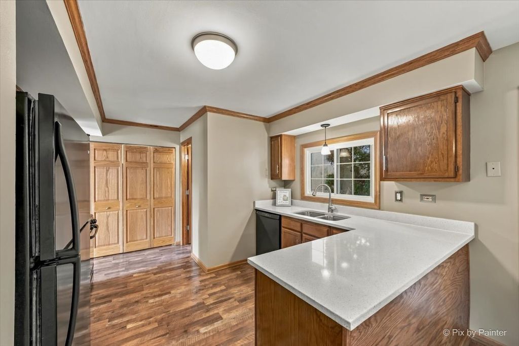 1253 Evergreen Drive, Carol Stream, IL 60188 — photo 5